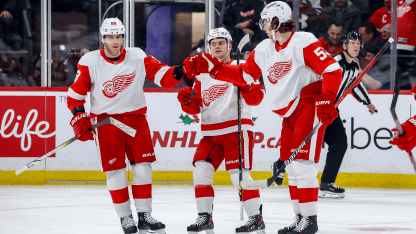 时刻展现出 时刻展现出